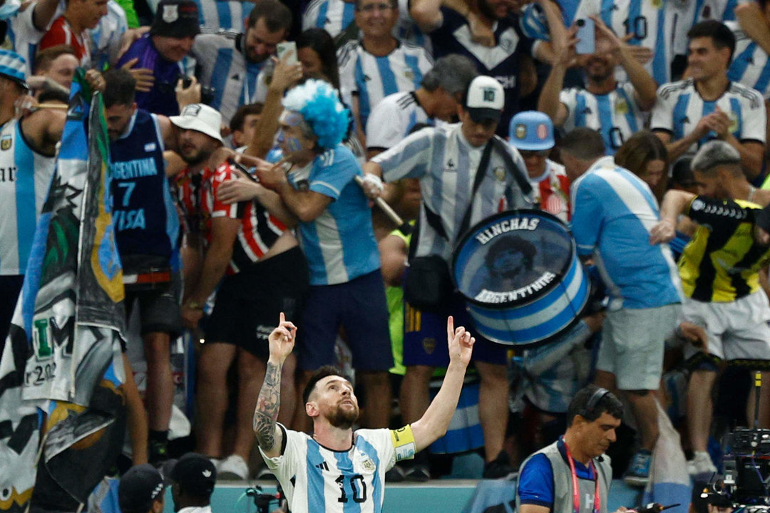Lionel Messi de Argentina celebra un gol ante Holanda, en los cuartos de final del Mundial de Fútbol Qatar 2022. EFE/ Rodrigo Jiménez